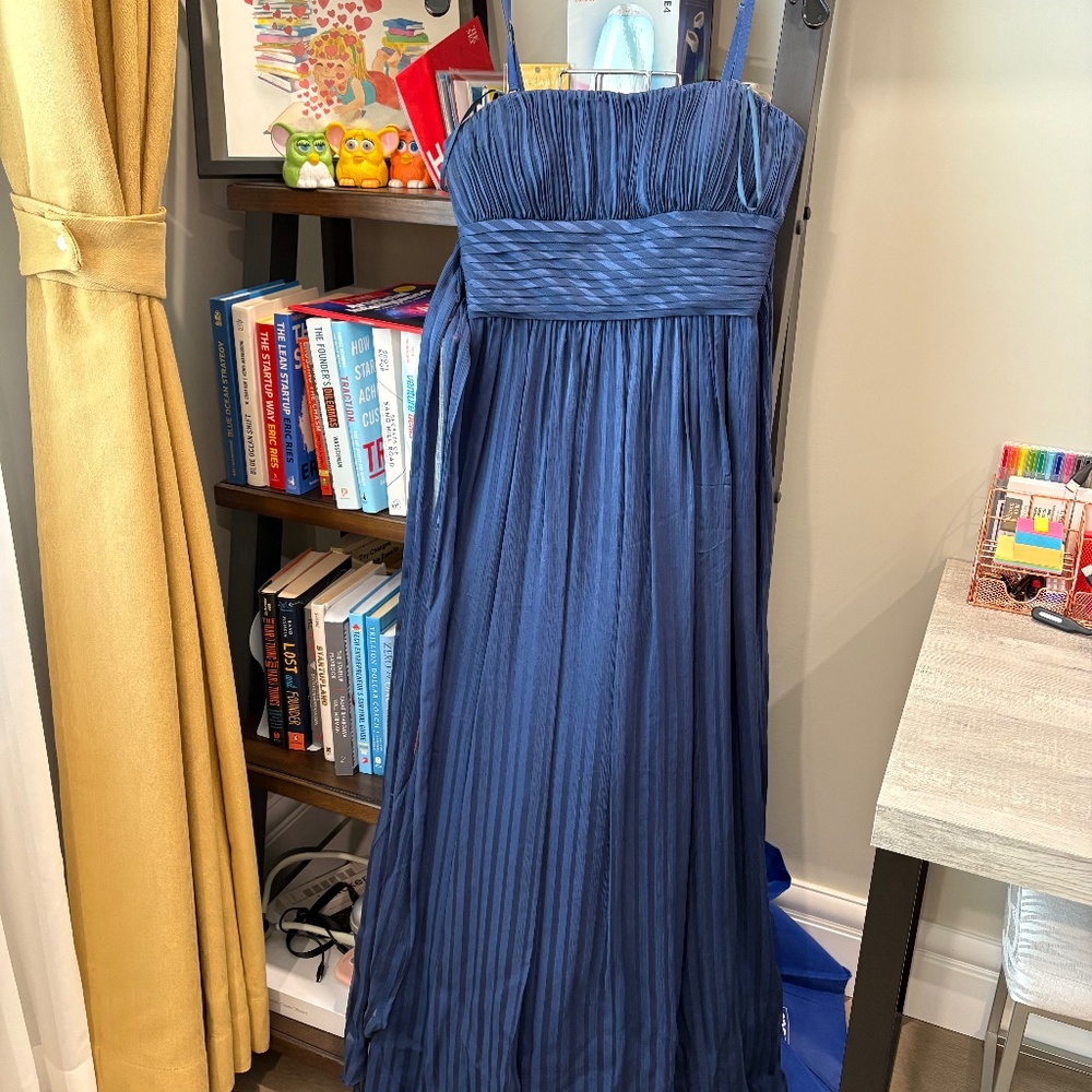 Almost brand new dress